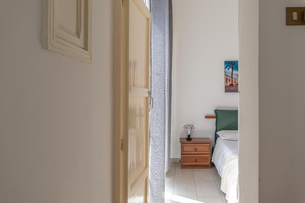 I Mori-Holiday Apartment Palermo Exterior foto